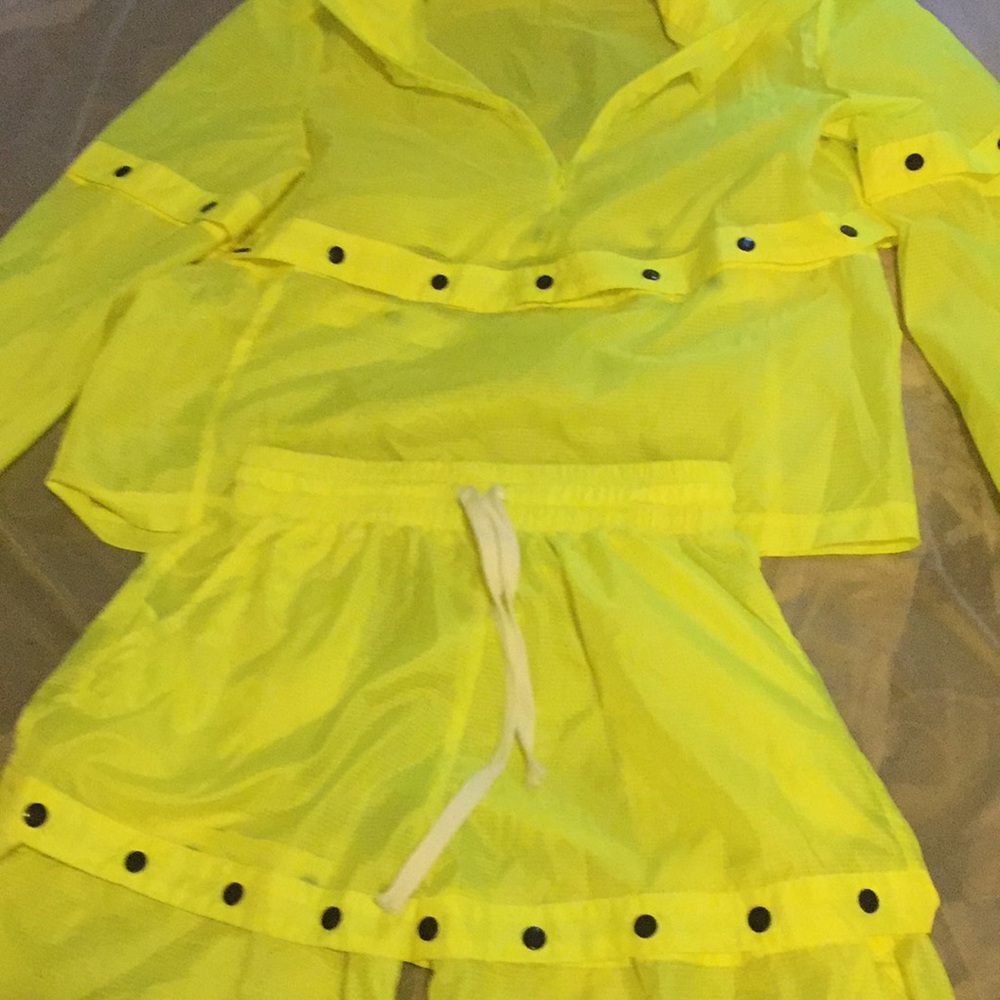Hot yellow buttoned two piece set